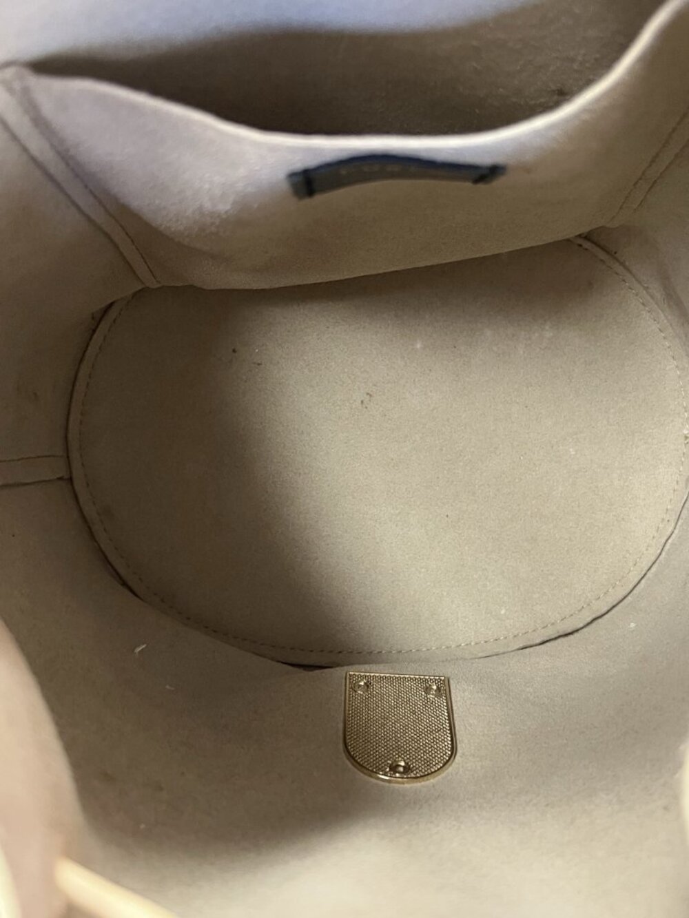 FURLA Sleek Bucket Bag in White Pebbled Leather - Picture 12 of 12